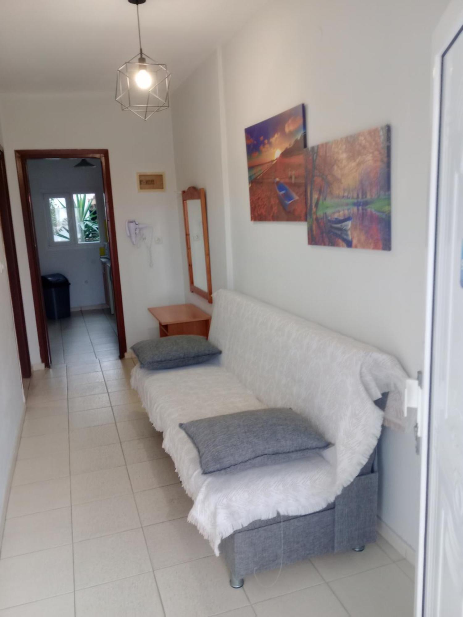 Irida Apartments Nea Skioni Extérieur photo