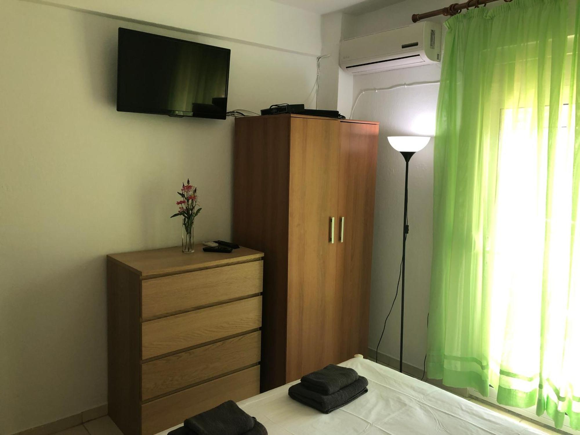 Irida Apartments Nea Skioni Chambre photo