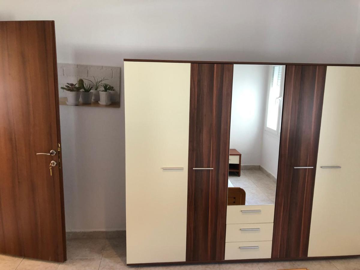 Irida Apartments Nea Skioni Extérieur photo